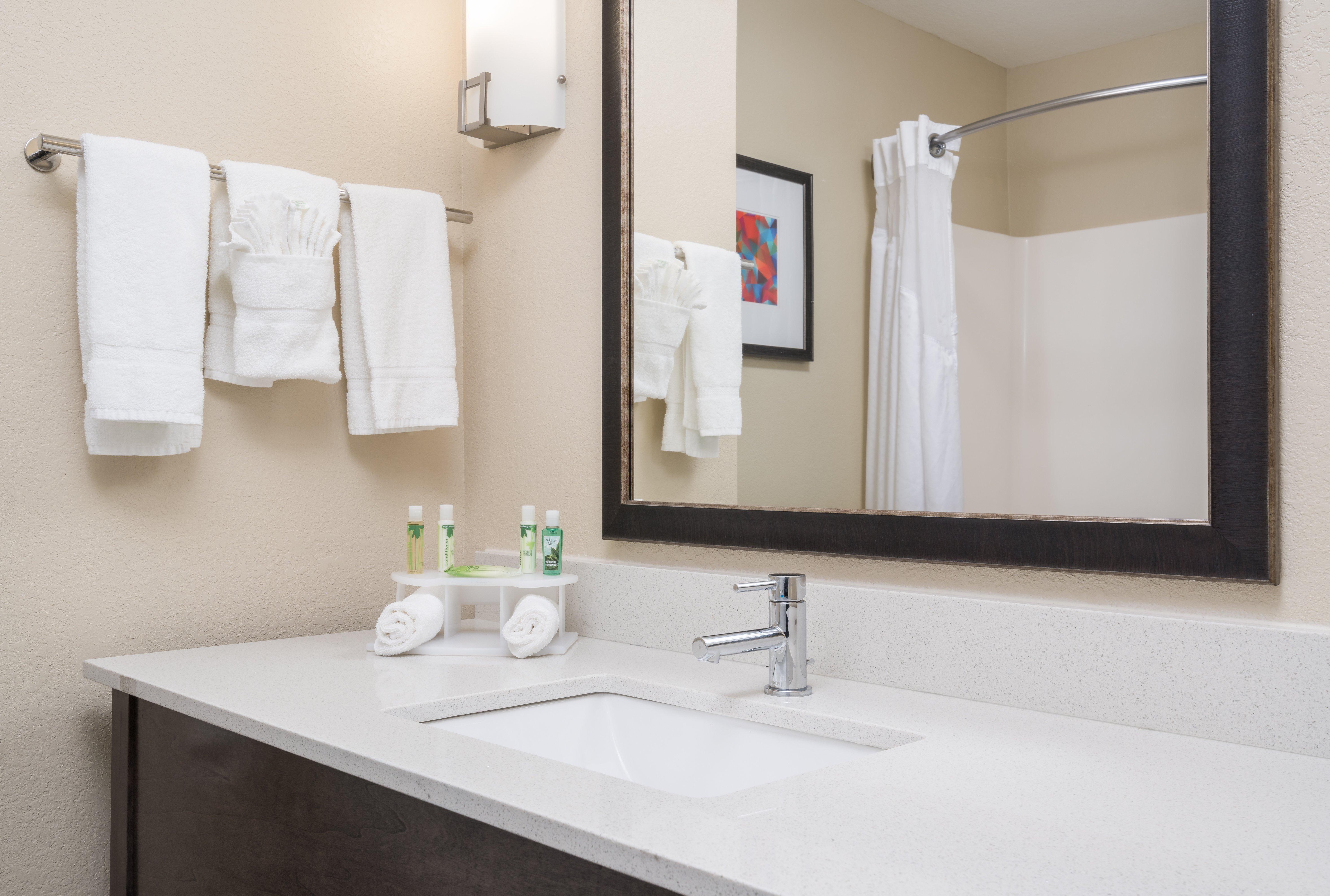 Holiday Inn Express Hotel & Suites Ames By Ihg Esterno foto