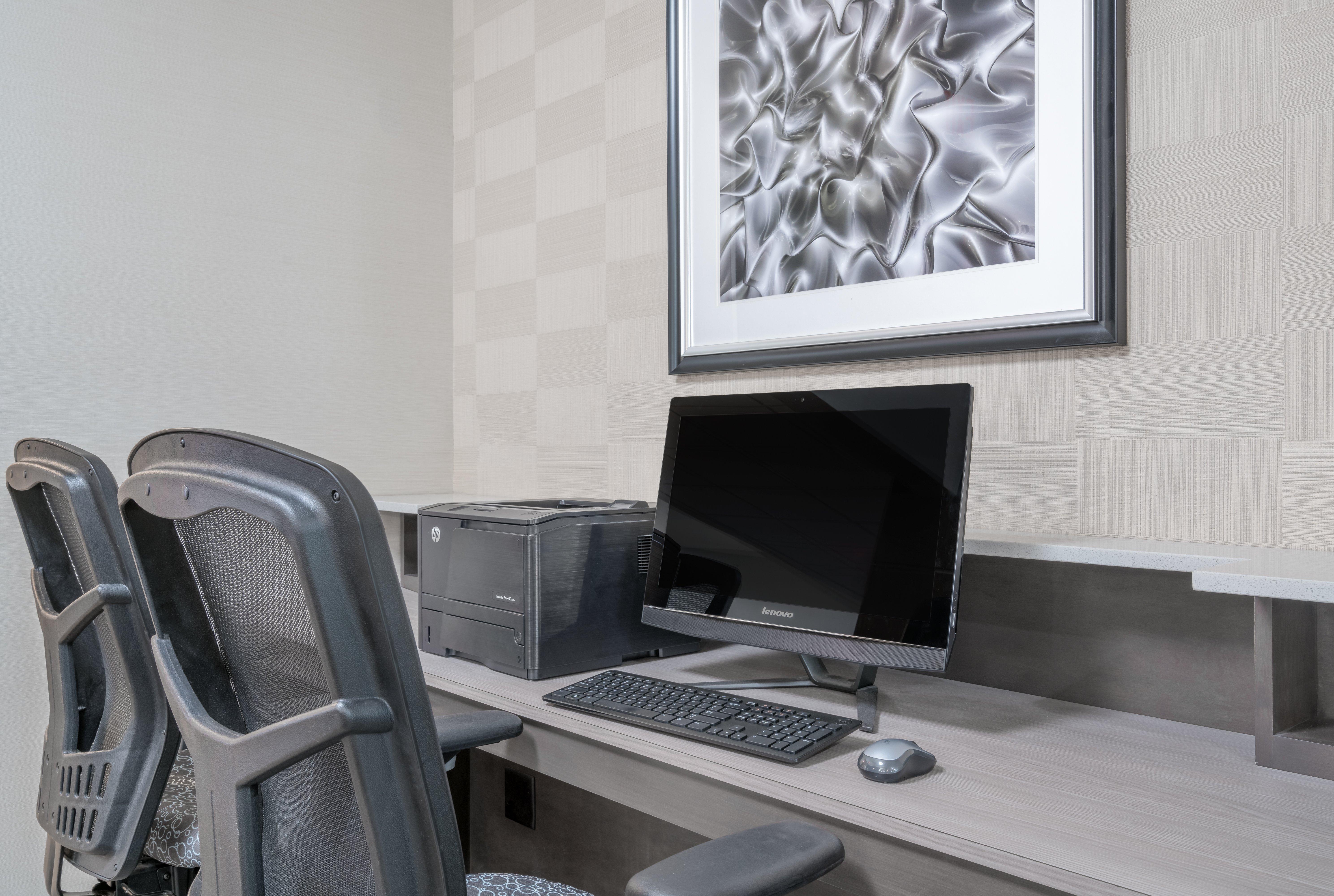 Holiday Inn Express Hotel & Suites Ames By Ihg Esterno foto