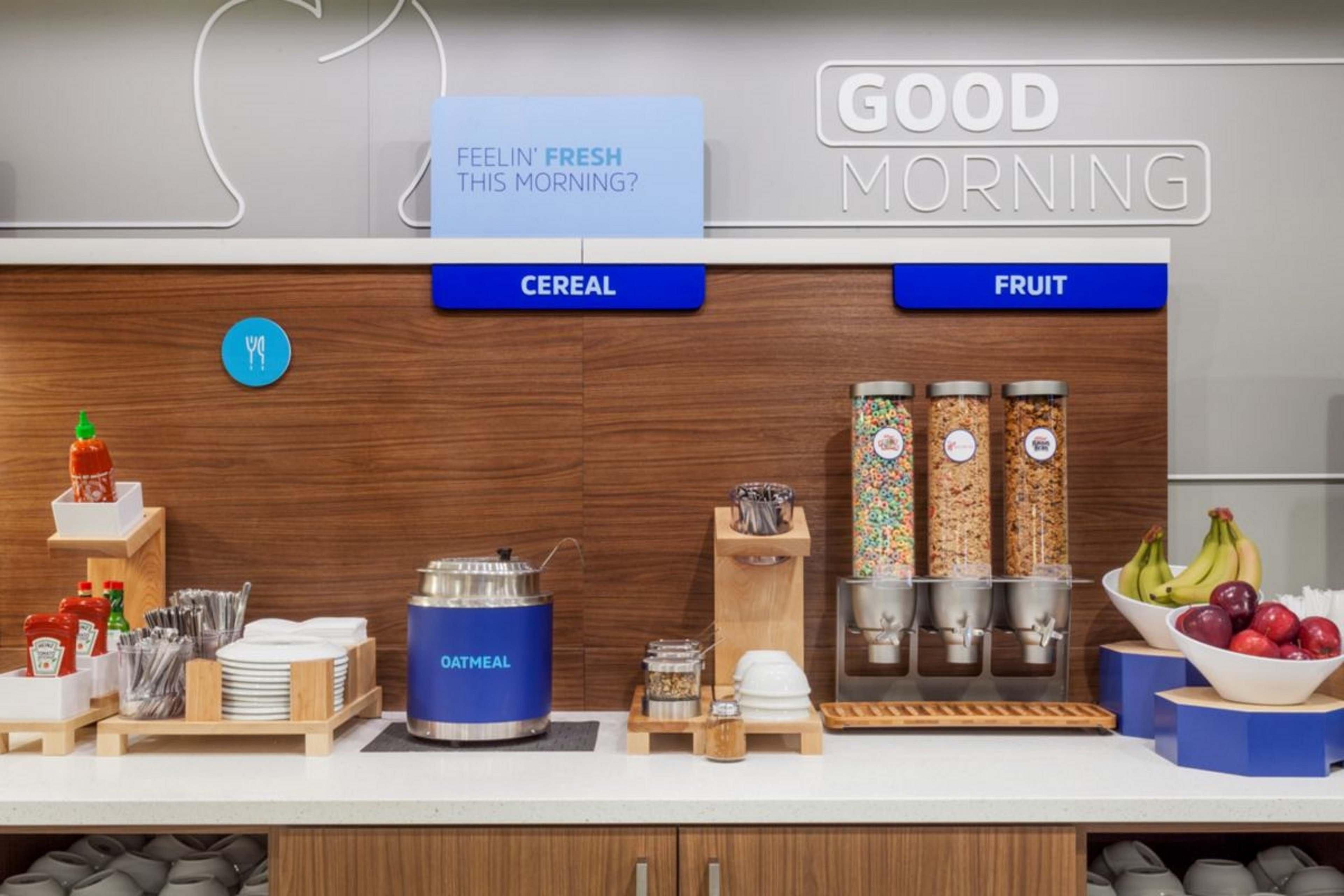 Holiday Inn Express Hotel & Suites Ames By Ihg Esterno foto