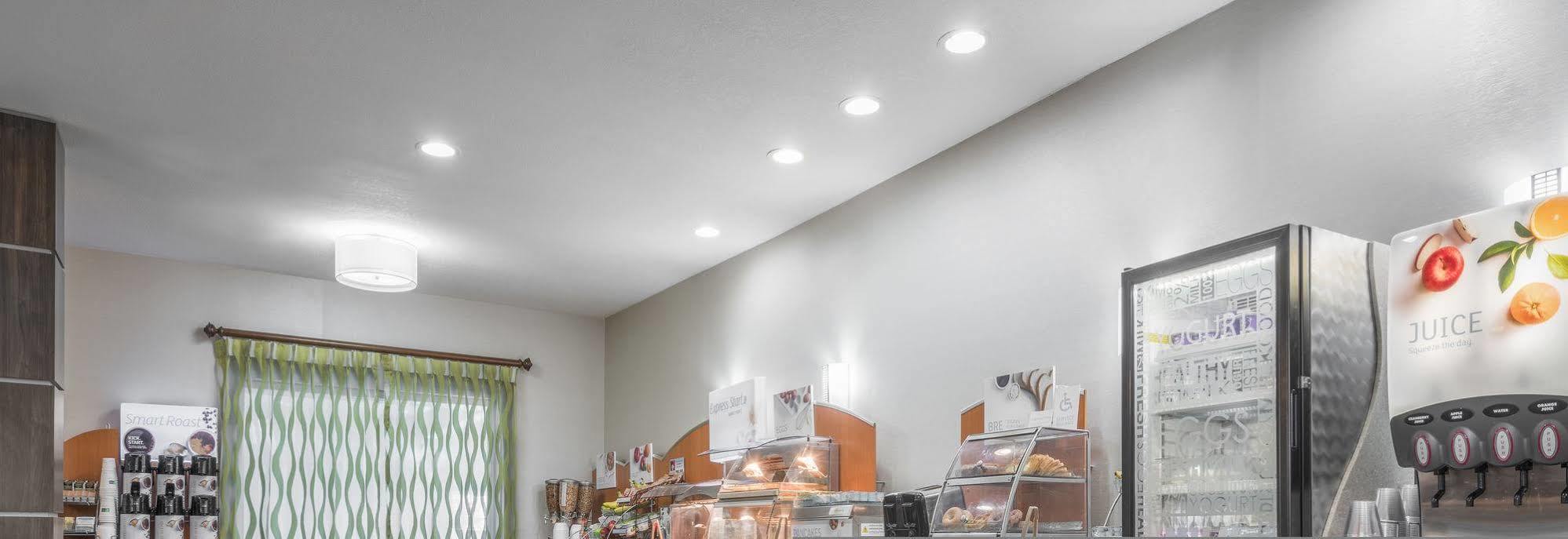 Holiday Inn Express Hotel & Suites Ames By Ihg Esterno foto